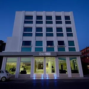 3* מלון San Giuliano